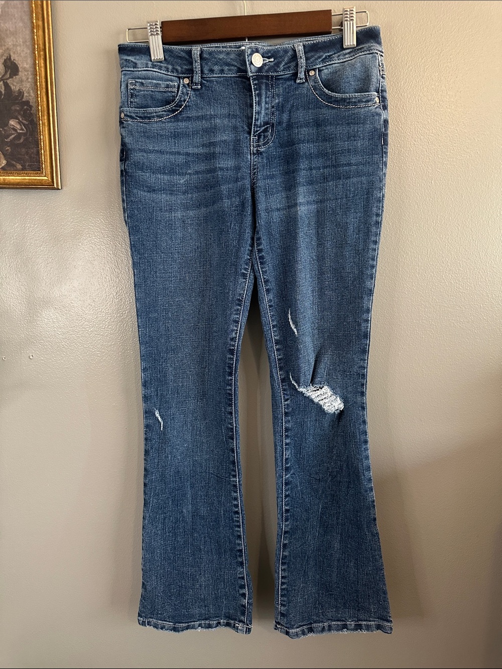 RSQ Girls Size 14 Distressed Flare Jeans Medium Wash Y2K Stretch Denim - Picture 3 of 9